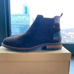 Commander Chelsea Boot
